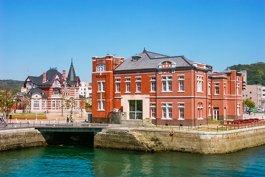 福岡県でブランド食器買取をお考えなら日晃堂