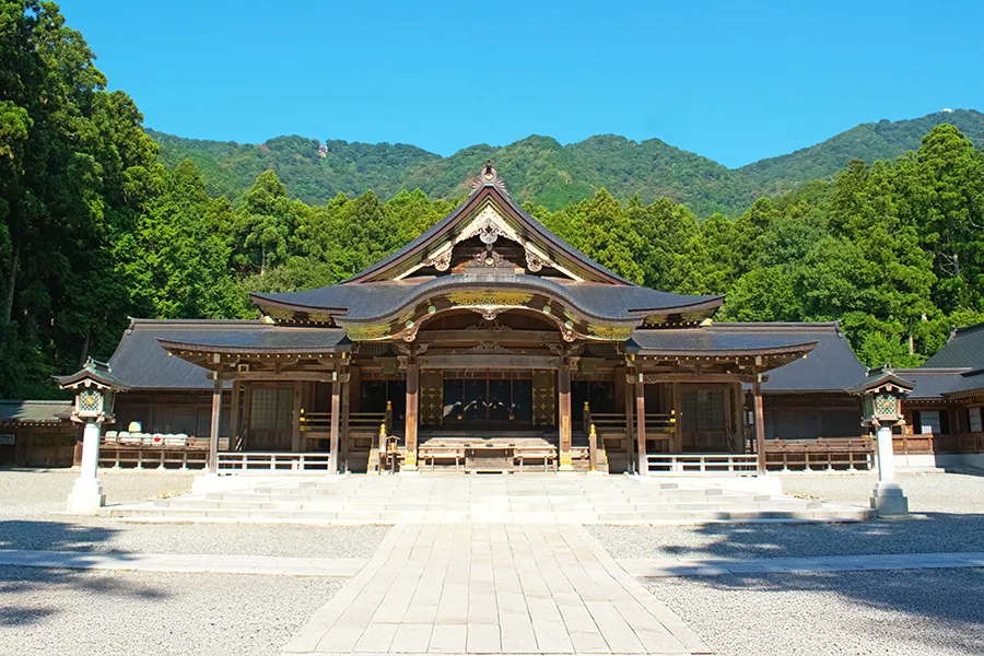 新潟県でブランド食器買取をお考えなら日晃堂