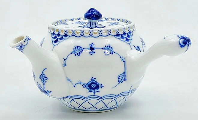 ロイヤルコペンハーゲン ブルーフルーテッド フルレース ティーポット