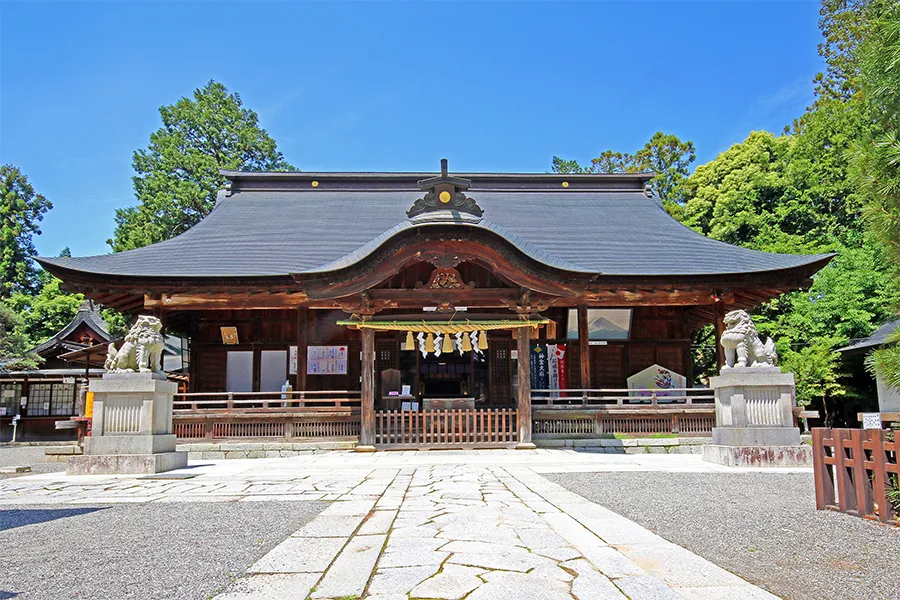 山梨県でブランド食器買取をお考えなら日晃堂