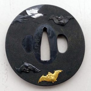 岩本良寛 赤銅蝙蝠図象嵌鍔 商品画像