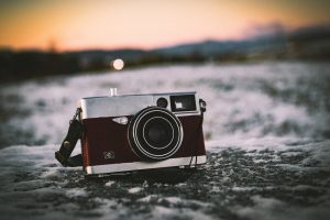 フィルムカメラとは？仕組みやデジタルカメラとの違い、メリット・デメリットを紹介