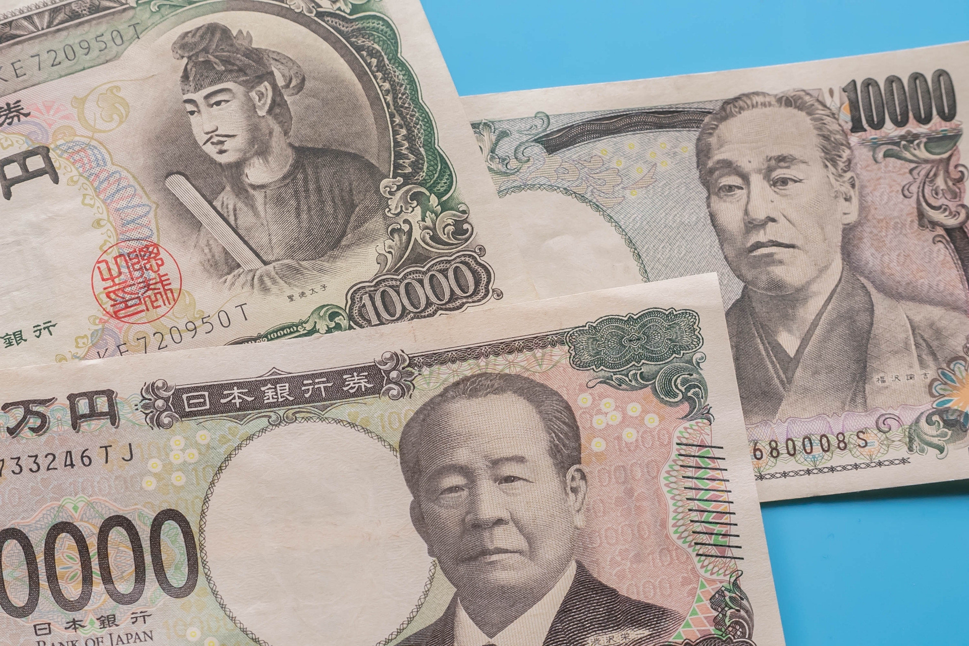 一万円札に描かれた歴代人物は？旧一万円札の種類と現在の市場価値について解説｜骨董品に関するコラム【骨董・古美術-日晃堂】