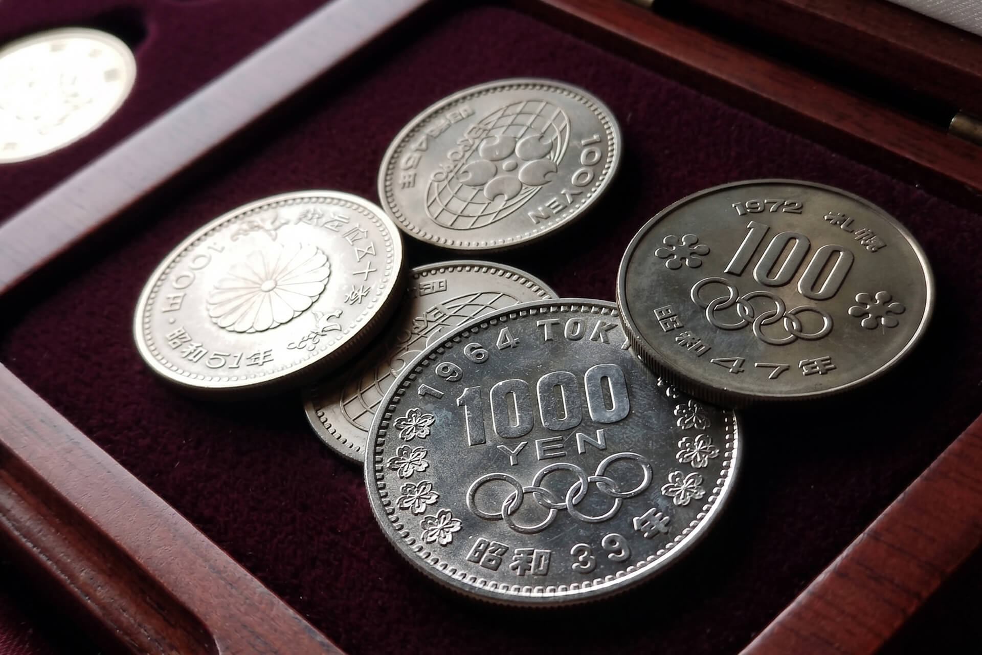 1000円銀貨の価値を解説！<b>東京オリンピック</b>や万博などの記念硬貨について｜骨董品に関する ...