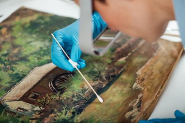 バブル時代に大流行した絵画の買取相場は？当時高額だった美術品の今の価値