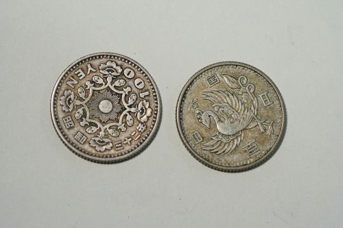 歴史的な価値を持つ鳳凰100円硬貨（旧硬貨）