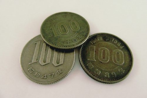 額面以上の価値が期待できるレアな古い100円玉（昭和34年稲穂100円銀貨・昭和39年東京オリンピック記念100円銀貨など）