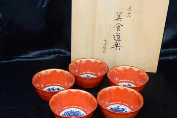 骨董品や茶道具の「写し」は偽物?意味と価値、高価買取になるケースを解説