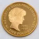 高価買取が期待できるダイアナ妃追悼記念5ポンド金貨（1999年発行）の表面
