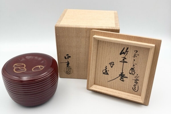 骨董品の花押(かおう)とは?意味や書付との違い、茶道具の価値・買取ポイントを解説