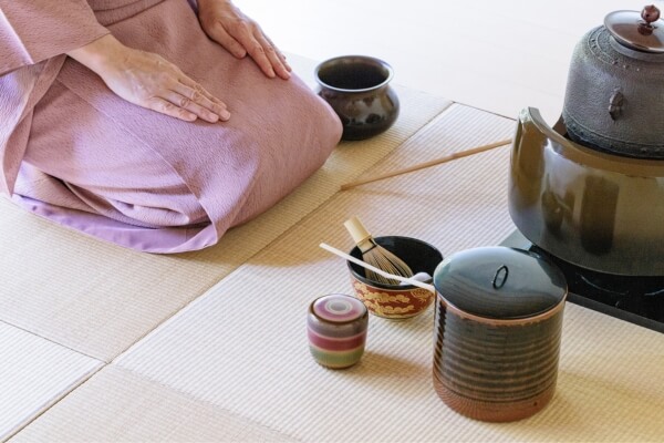 骨董品の牙蓋（げぶた）とは？茶入との関係・特徴・買取価値を解説