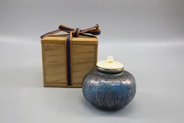 江副行昭 手造ガラス 銀彩変 茶入れ