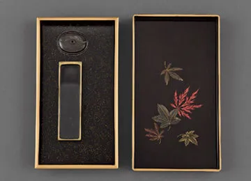 査定ポイント1.時代・産地・材の確認