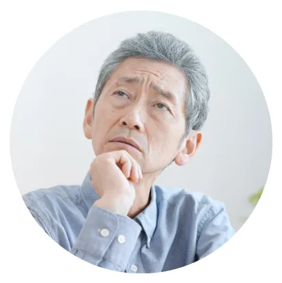 悩んでいる女性