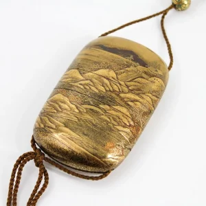 山水紋蒔絵印籠